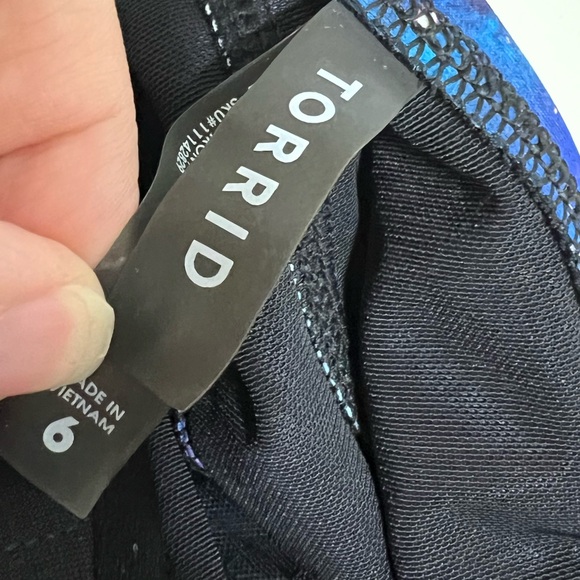 Torrid Galaxy Mesh Cutout Vixen One Piece Swimsuit 6x - Picture 9 of 13